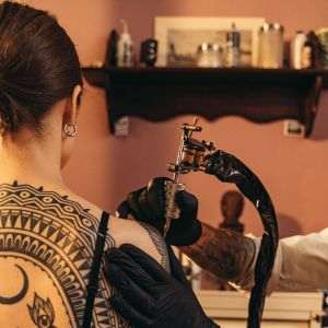 Tatuajele, sub lupa ştiinţei: efecte îngrijorătoare asupra sistemului imunitar